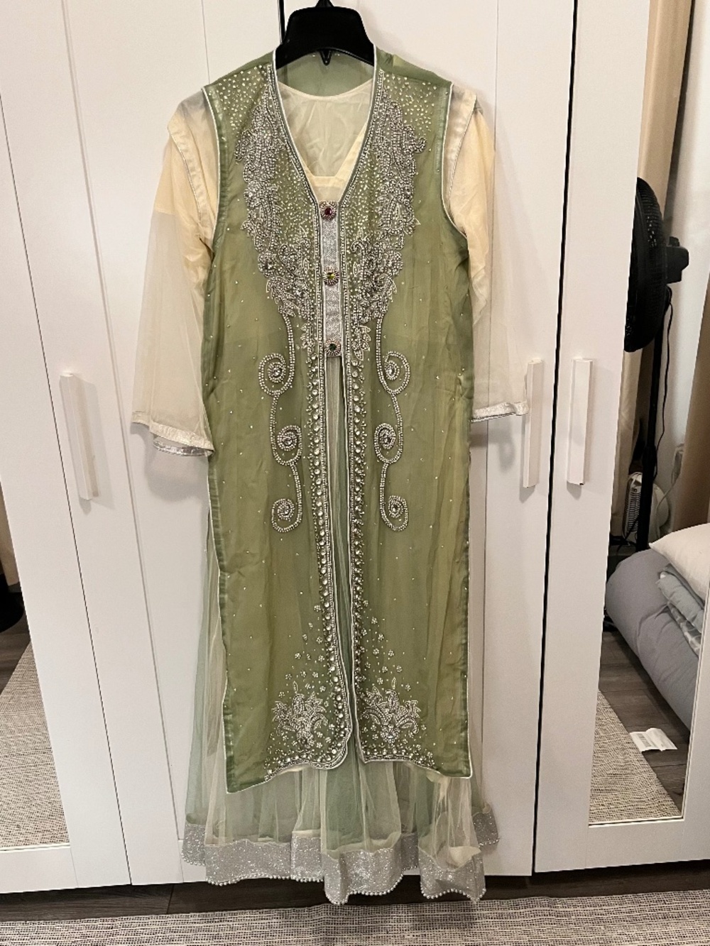green yellow 4-piece desi dress, pakistani indian dress